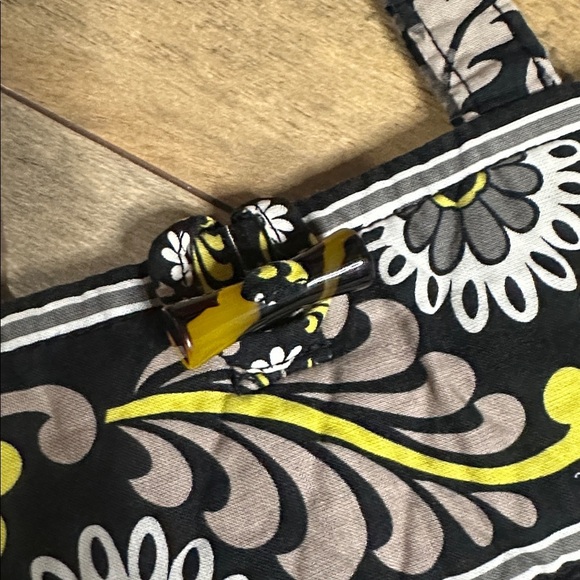 VERA BRADLEY “Baroque” (Retired 2010) Quilted Medium Toggle Tote Bag - Picture 3 of 6